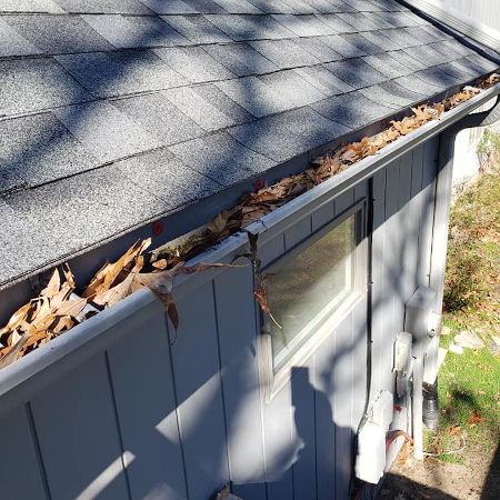 Gutter Cleaning in Wilmington, North Carolina